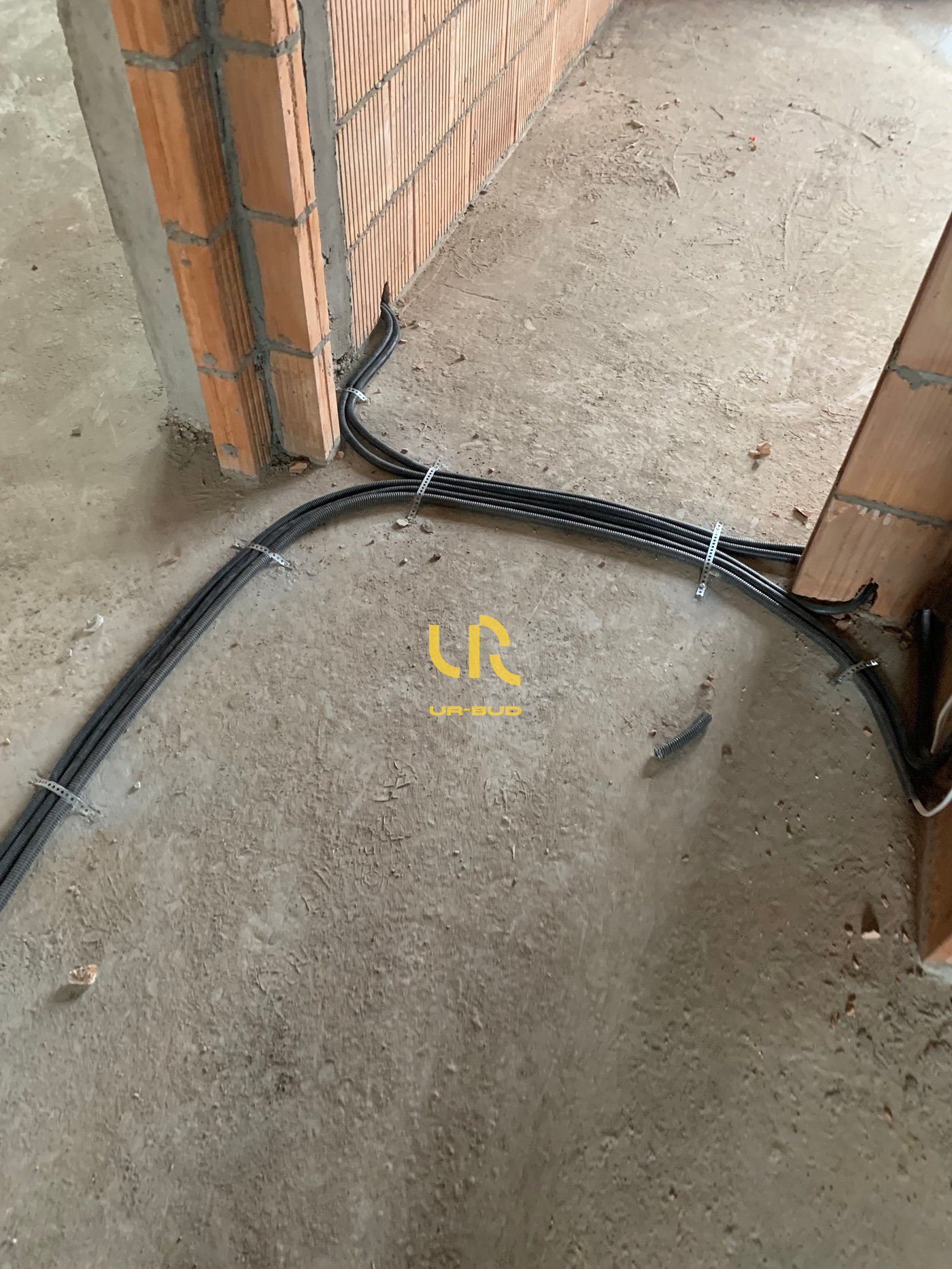 urbud-uryga.pl wykonczenia wnetrz prace ziemne instalacje elektryczne stany surowe
