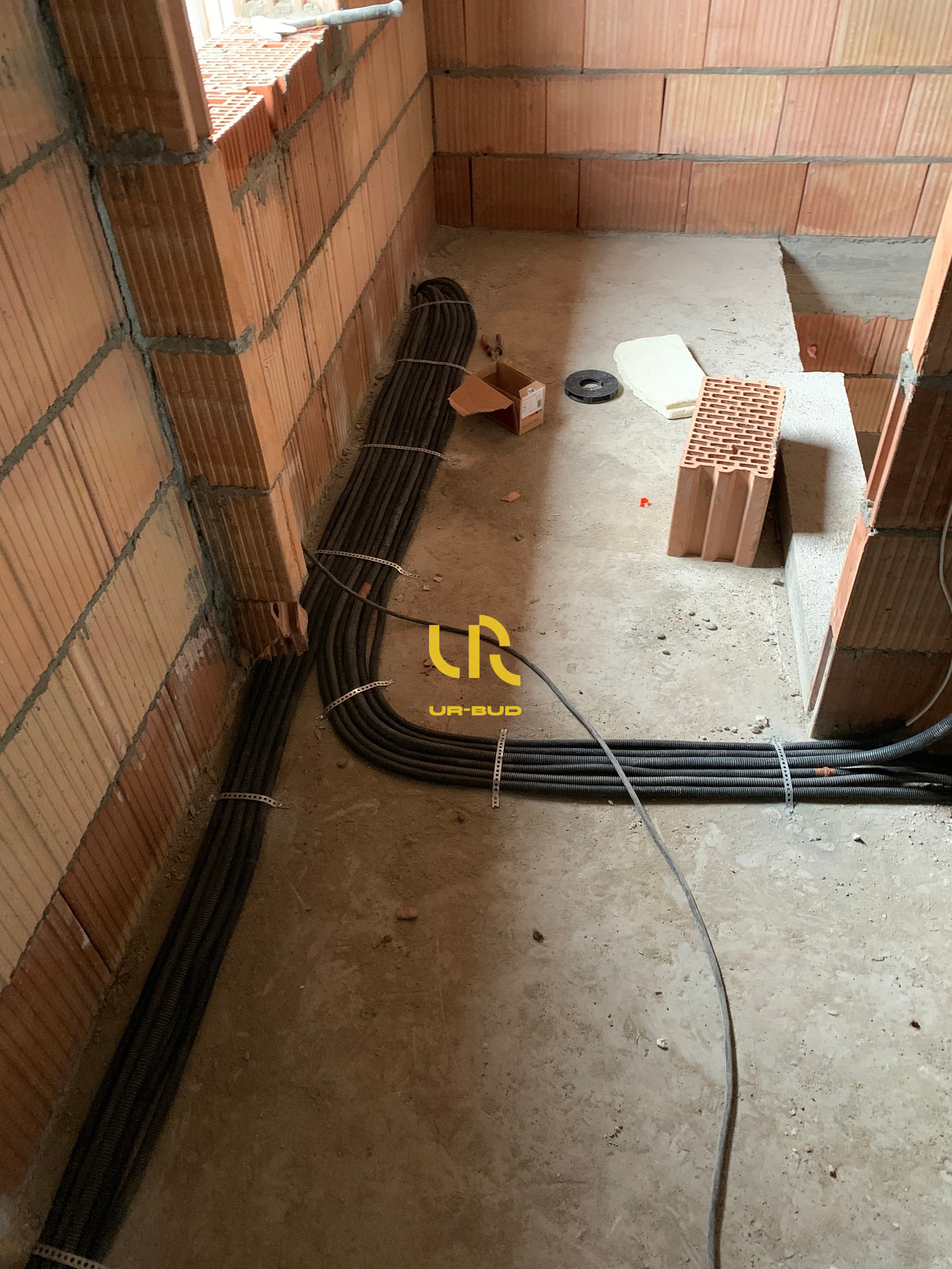 urbud-uryga.pl wykonczenia wnetrz prace ziemne instalacje elektryczne stany surowe